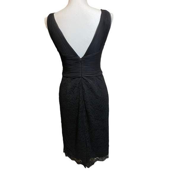 Nero by Jatin Varma V-Neck Black Cocktail Dress. Size 4 - Picture 3 of 9